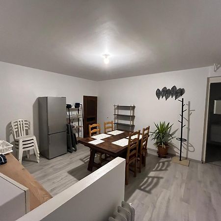 Logement neuf en face de la forêt. Accès cour. Bagnoles de l'Orne Normandie Extérieur photo